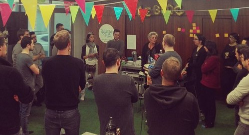 photographie de groupes des étudiants et des startup rémoises